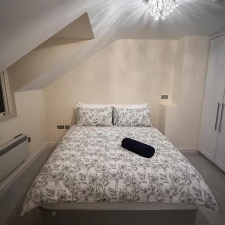 Apartman 3 Bedroom In Centre, Cork *