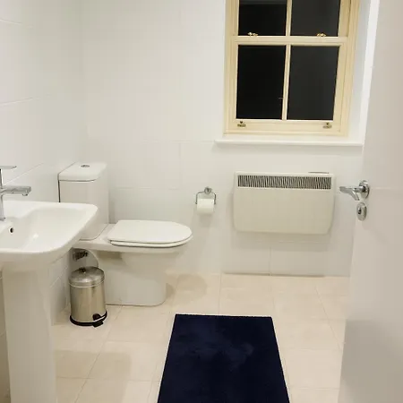 3 Bedroom In Centre, Cork Kinsale